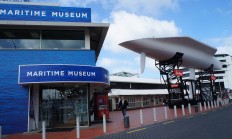 开云体育平台APP-美国帆船选手立于不败之地，称霸榜单