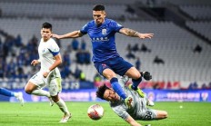 开云体育平台APP-亚冠战场上火花四溅，球员拼搏斗志昂扬