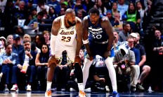 开云体育app-独行侠战胜森林狼，唐斯大号三双不敌霍华德