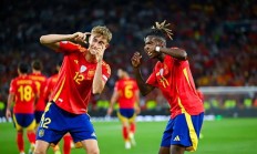 开云体育-欧国联半决赛大胜，球队士气高涨