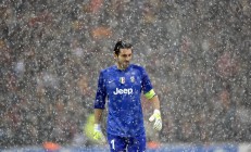 开云体育-从法拉盛到伦敦，当拉沃尔杯的团队荣光，照亮西西帕斯的个人救赎之路