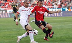 开云平台-瓦拉多利德客场逼平对手，延续不败战绩