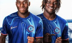 开云体育-职业联赛掀起交易风暴，球员转会消息频传的简单介绍