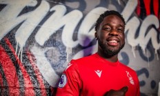 开云体育在线-法兰克福新援随队出征斯图加特，期待首秀的简单介绍