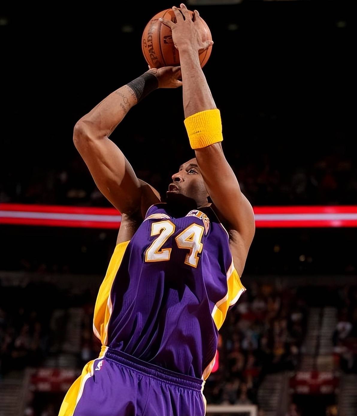 篮球热血战役即将上演，球迷狂热期待不已！的简单介绍