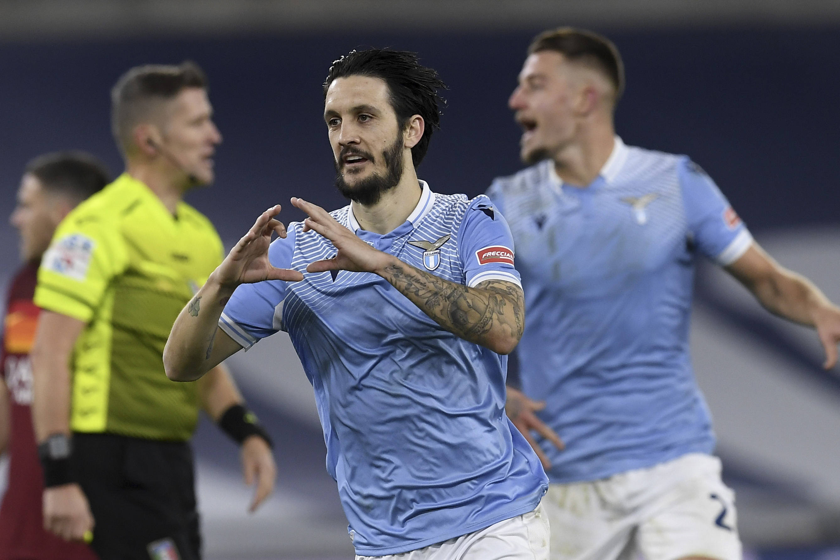 拉齐奥客场大胜，继续保持领先地位