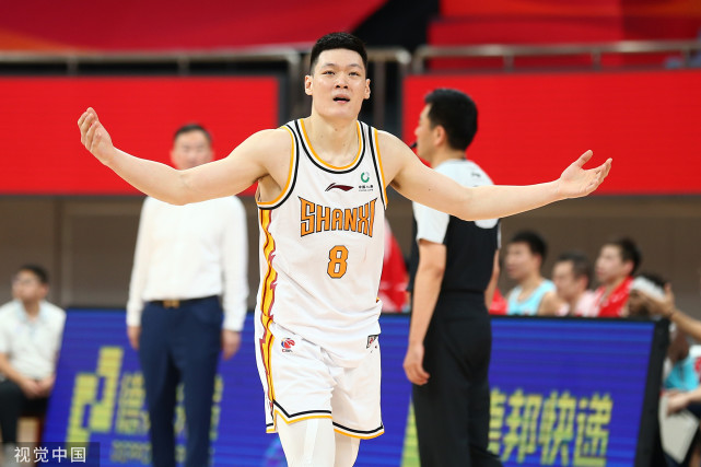 俄罗斯男子举重选手摘金，力量激战