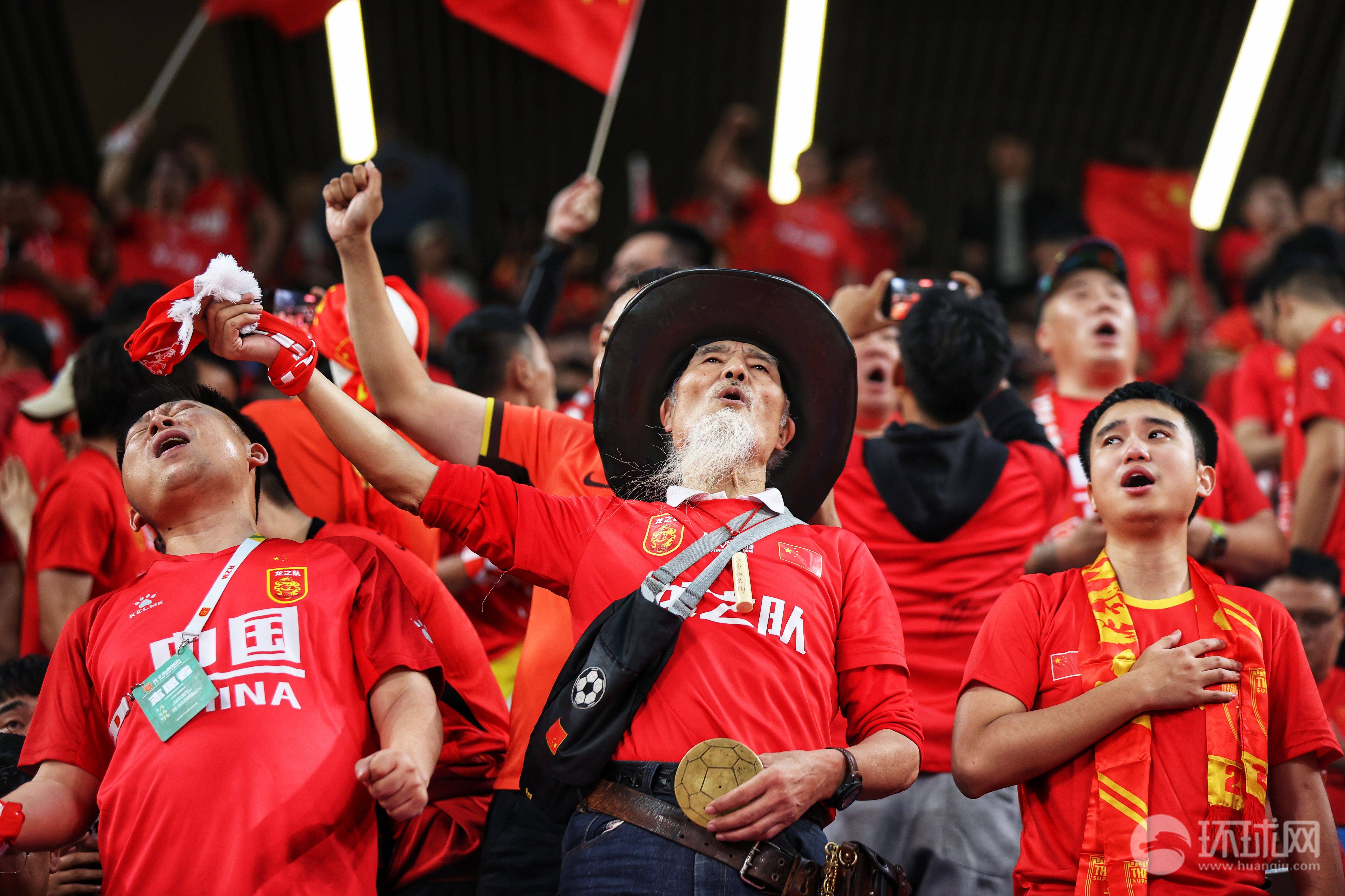 印度尼西亚篮球队战胜对手，晋级半决赛