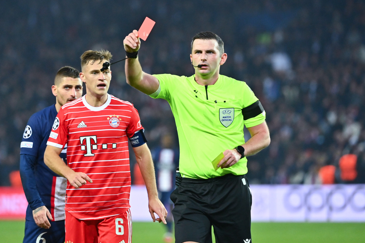 球员在比赛中误失绝佳得分机会 球员在比赛中误失绝佳得分机会