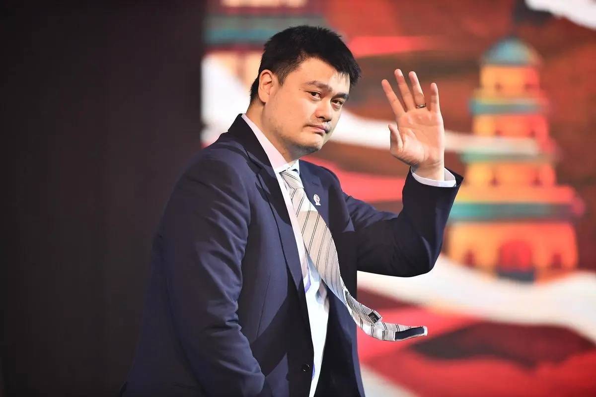 姚明退役后关注中国篮球发展，倡导青少年训练的简单介绍