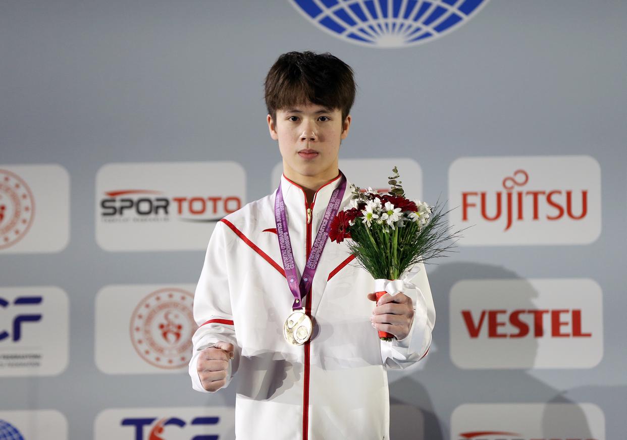 法国选手斩获桂冠，成功逆袭