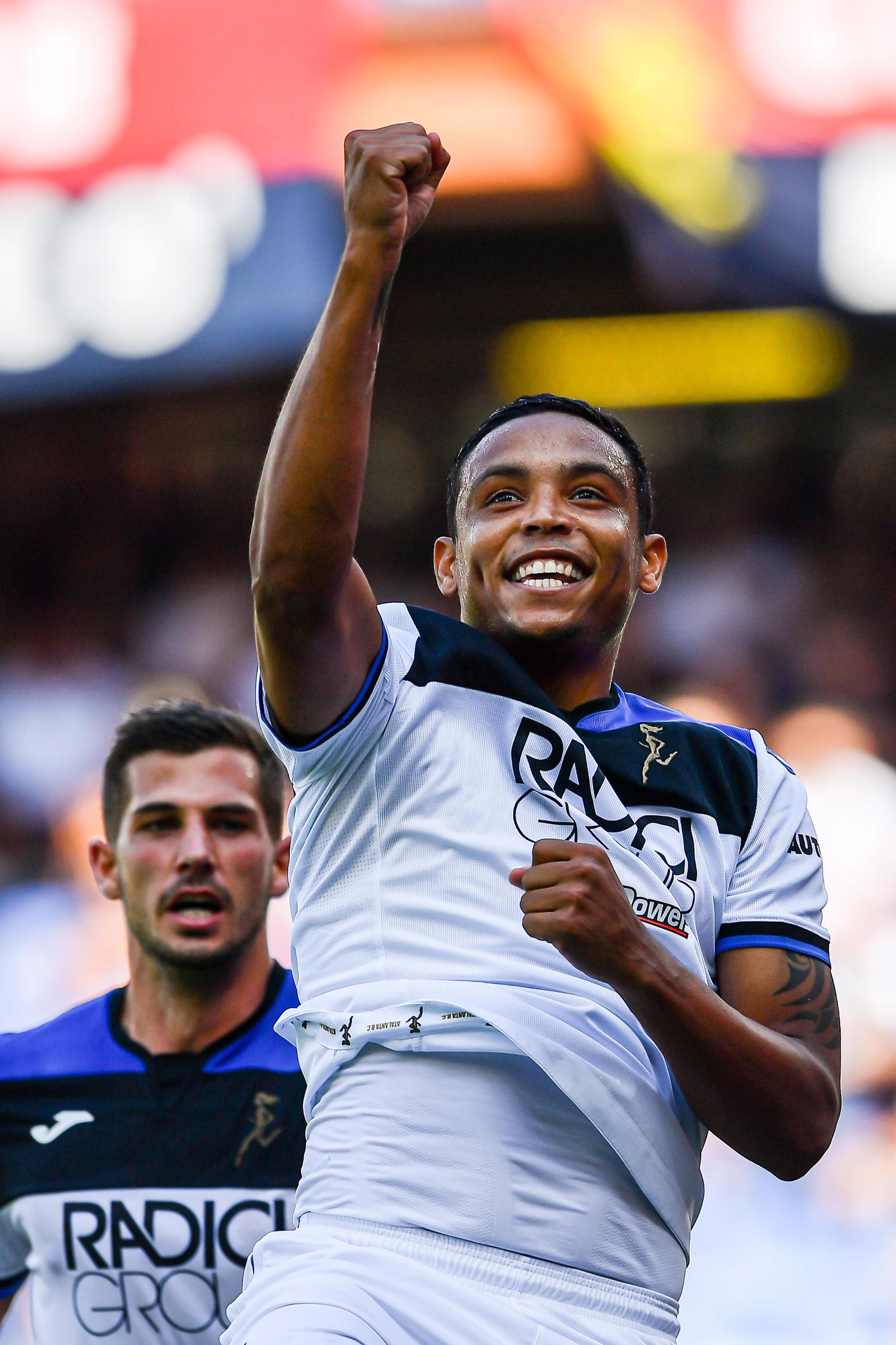 包含热那亚艰难战胜巴勒莱德，积分逼近前四的词条