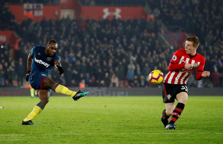 武汉光谷主场一分难求，战绩难有改观