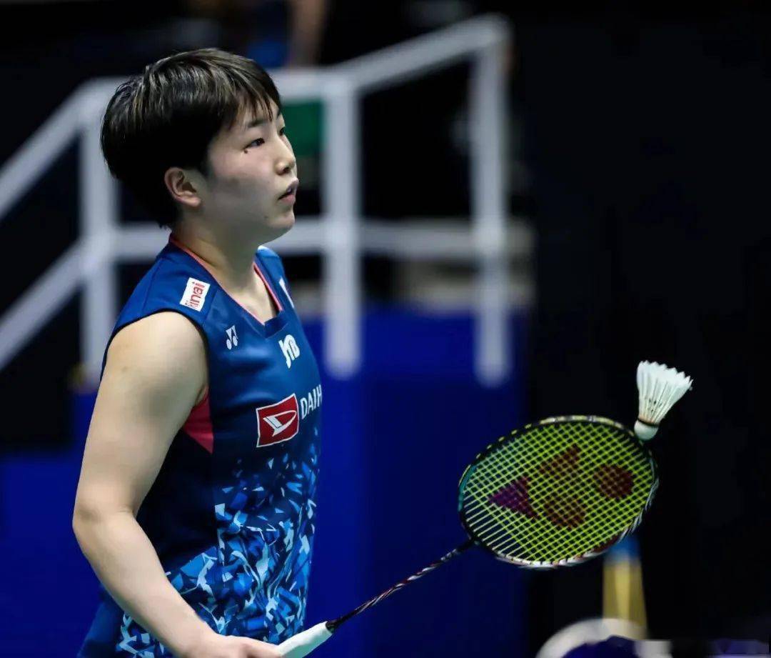 CLG险胜C9，Clid关键团战开团秒人宿敌对决半决赛，强势挺进下一轮