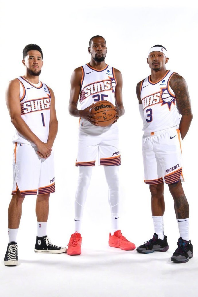 雄鹿队再胜太阳，继续领先东部