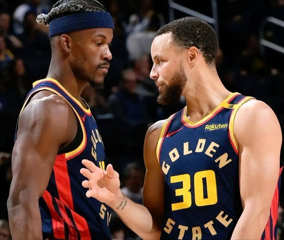 勇士大胜马刺,继续高歌猛进 勇士大胜马刺,继续高歌猛进