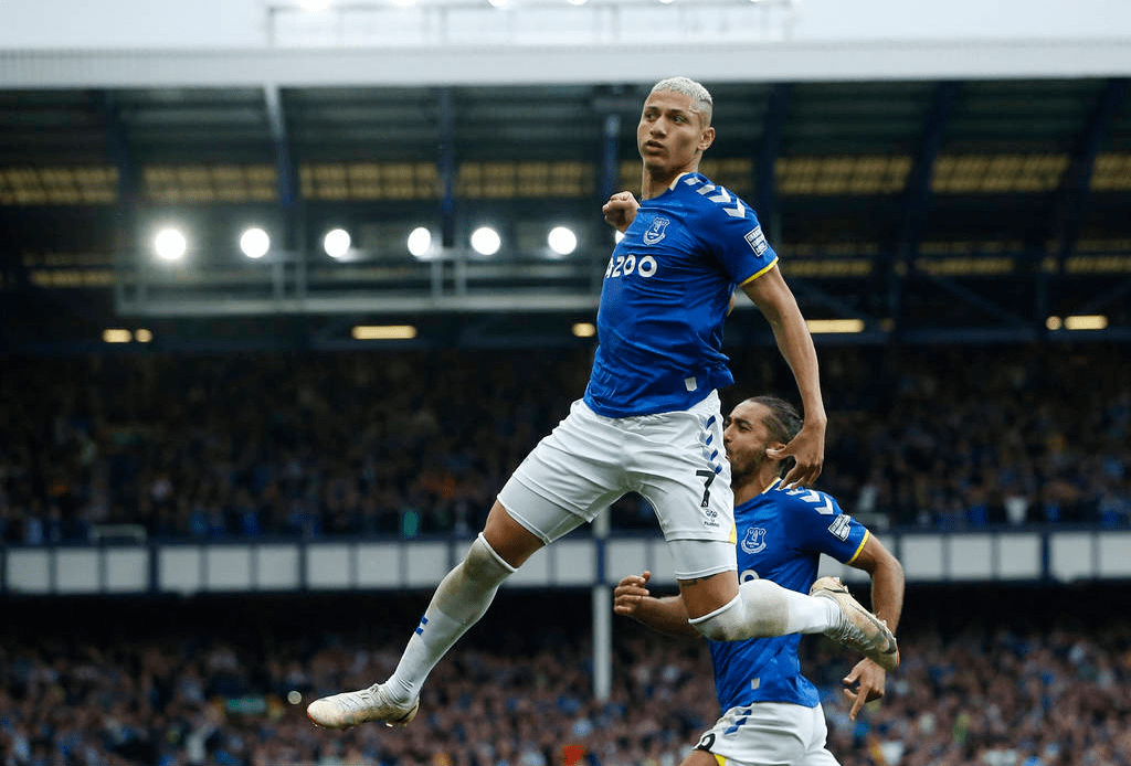 安提瓜和巴布达中场伊恩迪亚恩加盟豪门，转会费数亿