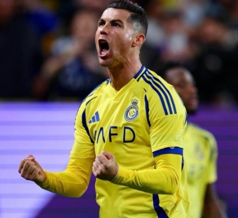 新晋球星崭露头角,助力球队登上领奖台 新晋球星崭露头角,助力球队登上领奖台