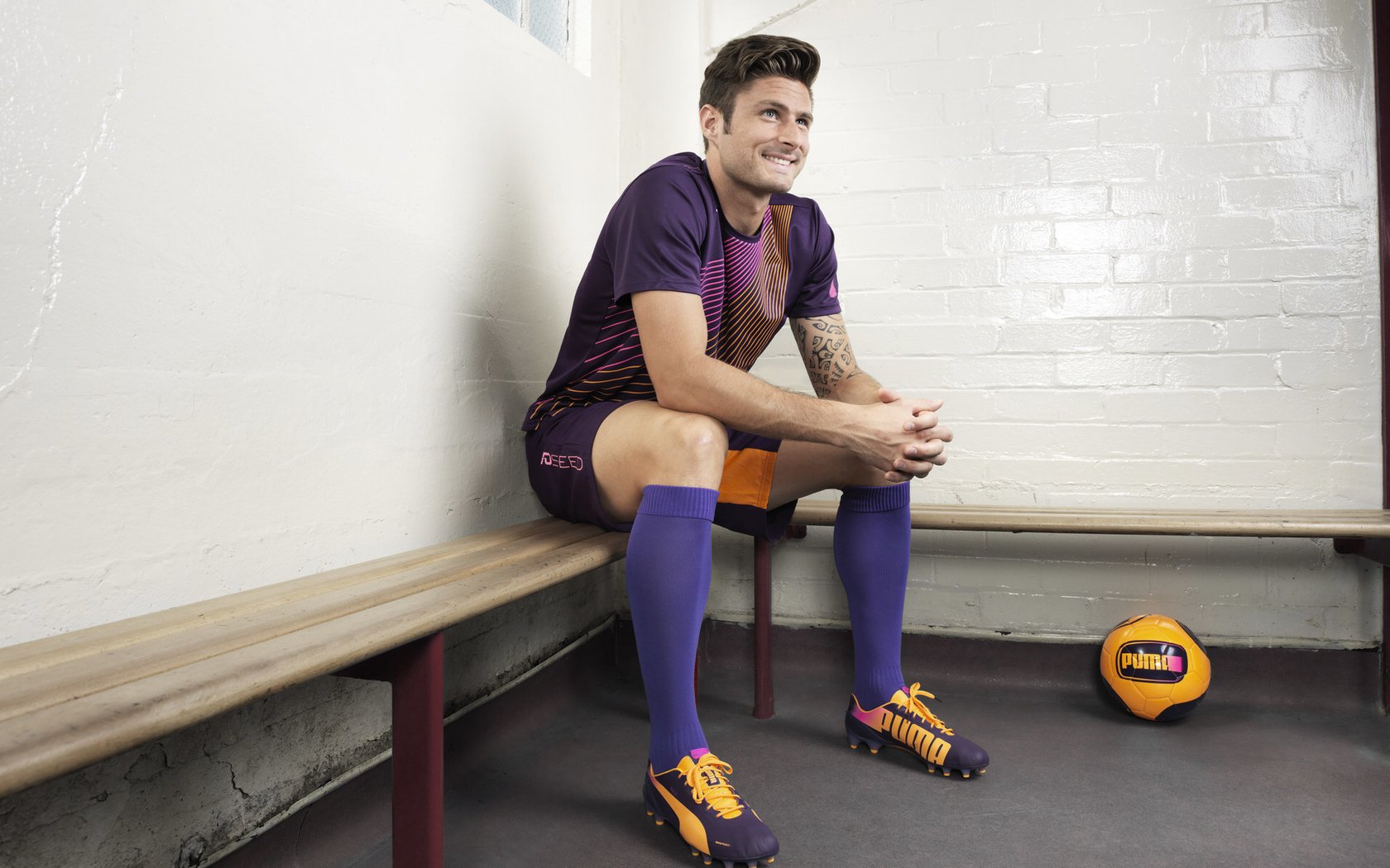 当绿茵场跨越时空,布鲁诺爆发与委内瑞拉狂胜比利亚雷亚尔的唯一性叙事